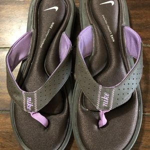 Nike flip flops